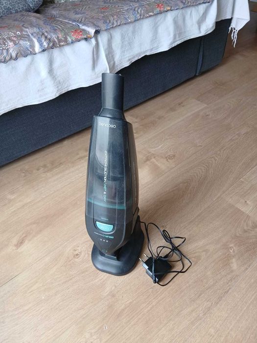 Small Hand Vacuum Cleaner | Aspirador portátil pequeno