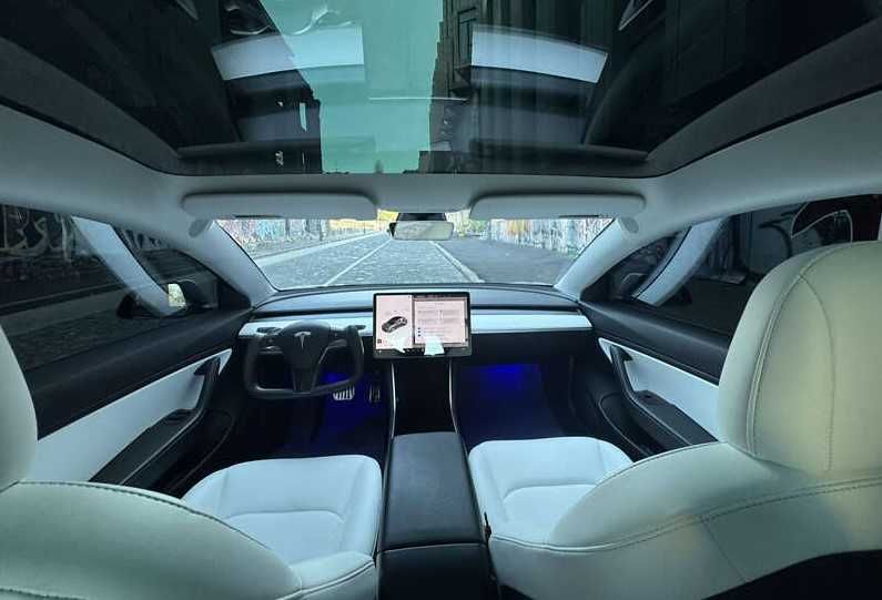 Tesla Model 3 2018