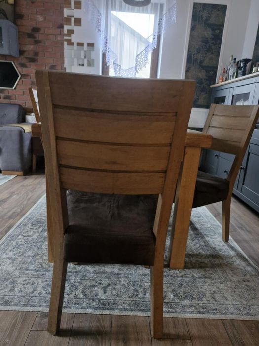 Sprzedam krzesła dębowe