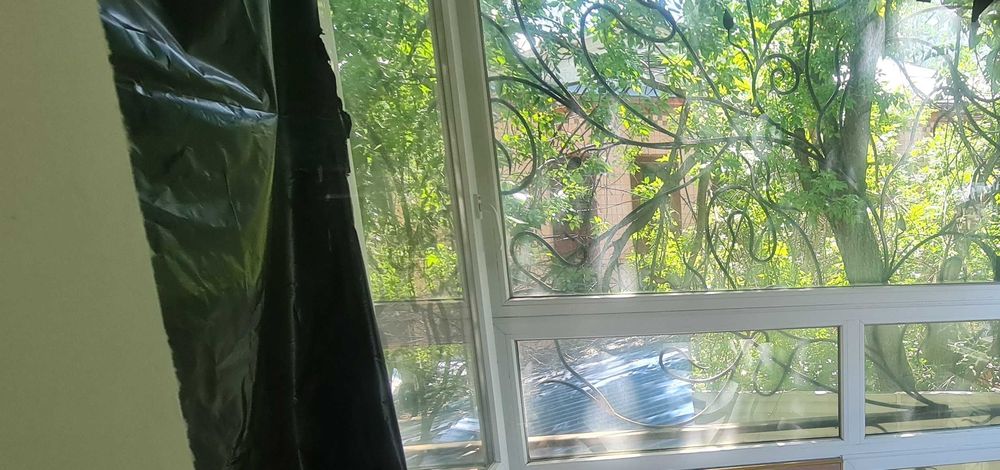 Продаж фасадного приміщення по вул. Погранична. 200 кв.м.