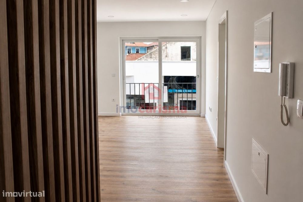 Apartamento T1+1 com Varanda no Coração de Vizela