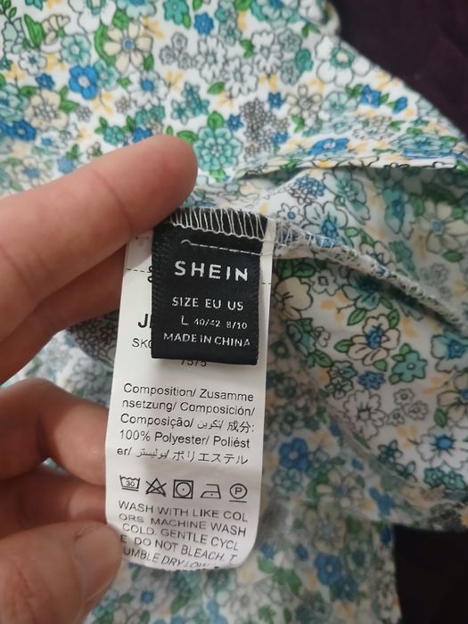 Новая платья размер L