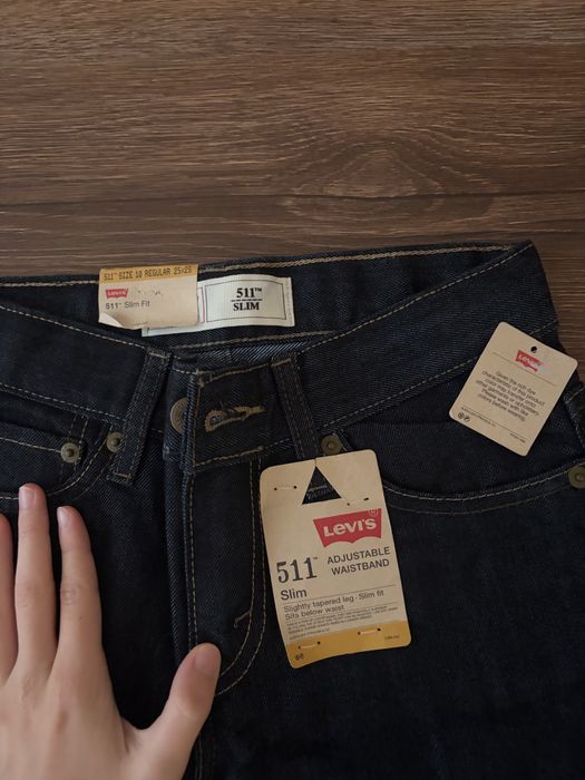 Нові дитячі/підліткові джинси Levi's 511 Slim Fit (Розмір 10 Regular, W25 L25)