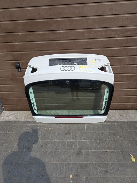 Klapa Bagażnika Audi A4 B8 Kombi LY9C przedlift
