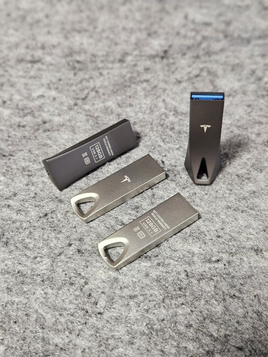Tesla Usb 3.1 128g  для усіх моделей