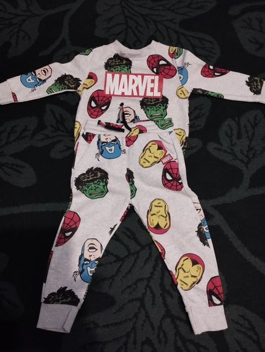 Dresy Marvel - rozmiar 92