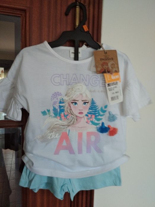 Conjunto novo da Frozen tamanho 4 anos