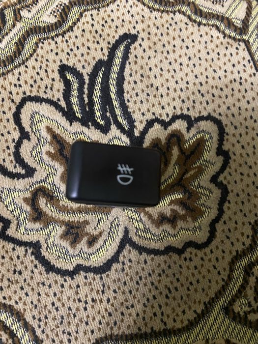 Кнопка передніх туманок Subaru Forester sg