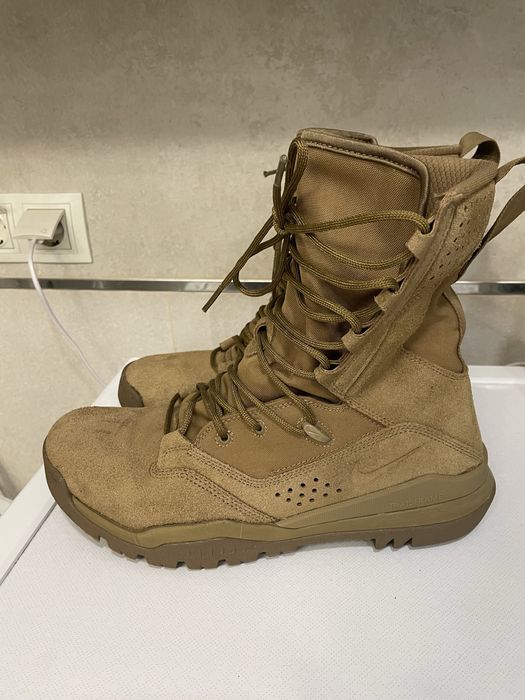 Nike берці чоловічі, розмір 42.5 (27 сантиметрів устілка)