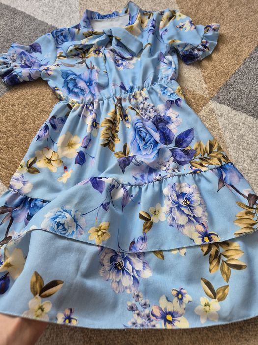 Letnia elegancka sukienka rozm. 134