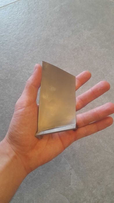 Łopatki sprężarki silnika odrzutowego K-15 Iryda, tytan
