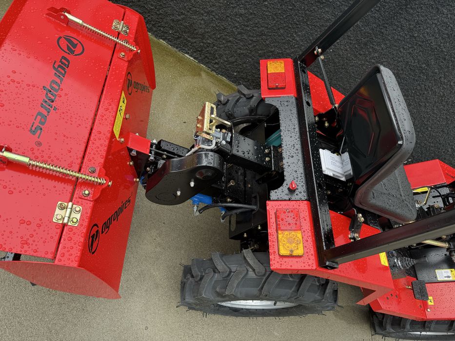 Mini trator a diesel 4x4