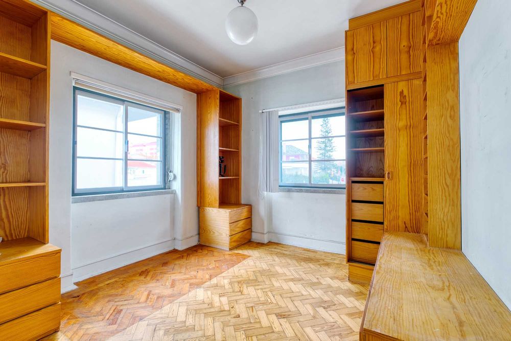 Apartamento Moradia T4 + Sótão Loures