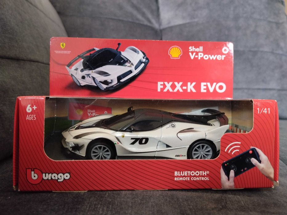 Model Ferrari Fixed