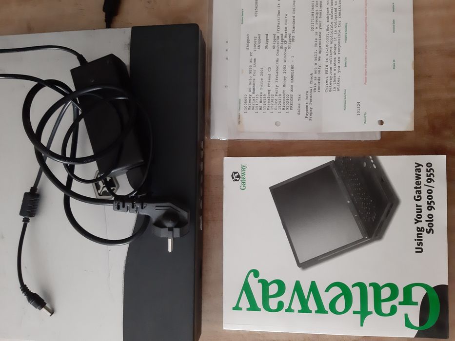 Computador portátil Gateway Solo 9550