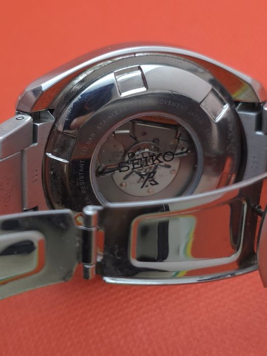 Seiko kinetic GMT