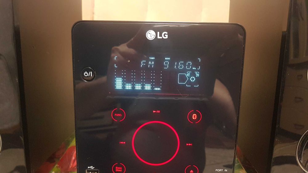 LG CM-2760 micro Hi-Fi System CD,mp3,BT,FLAC,LG-TV made in LG/China