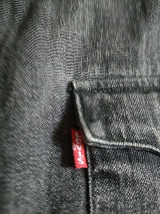Vendo camisa preta de ganga Levi's