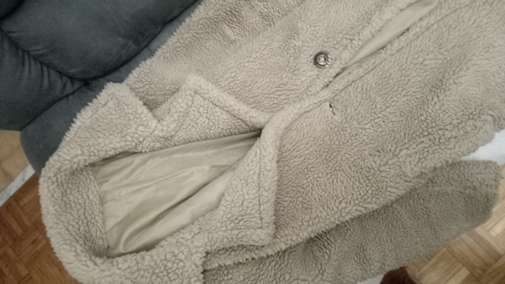 Casaco de pêlo bege