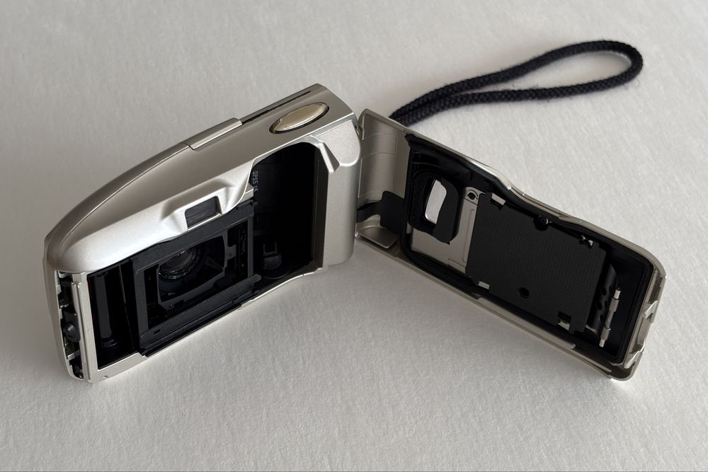 Olympus mju-II 35mm f2.8 sem riscos