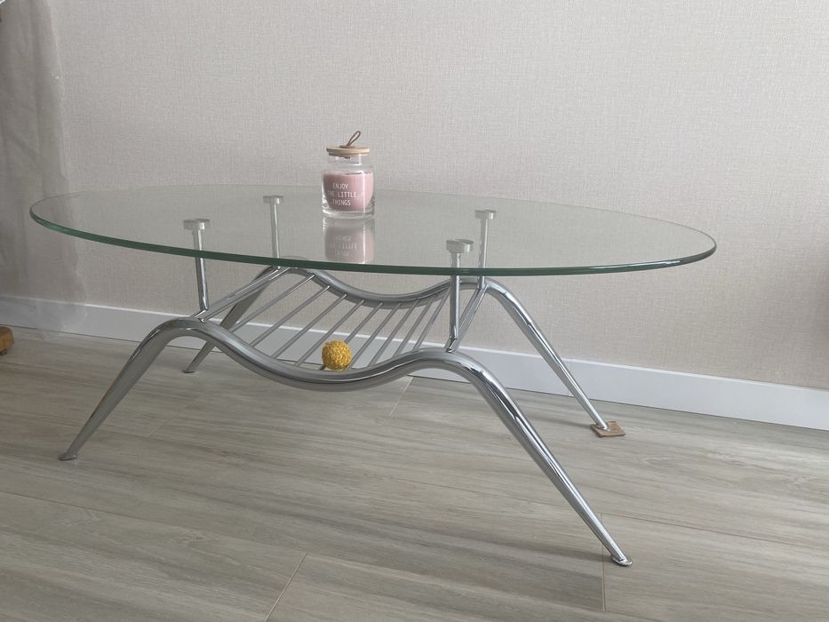 Журнальний столик