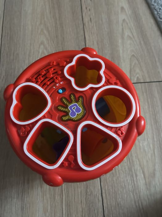 Grajacy bębenek vtech