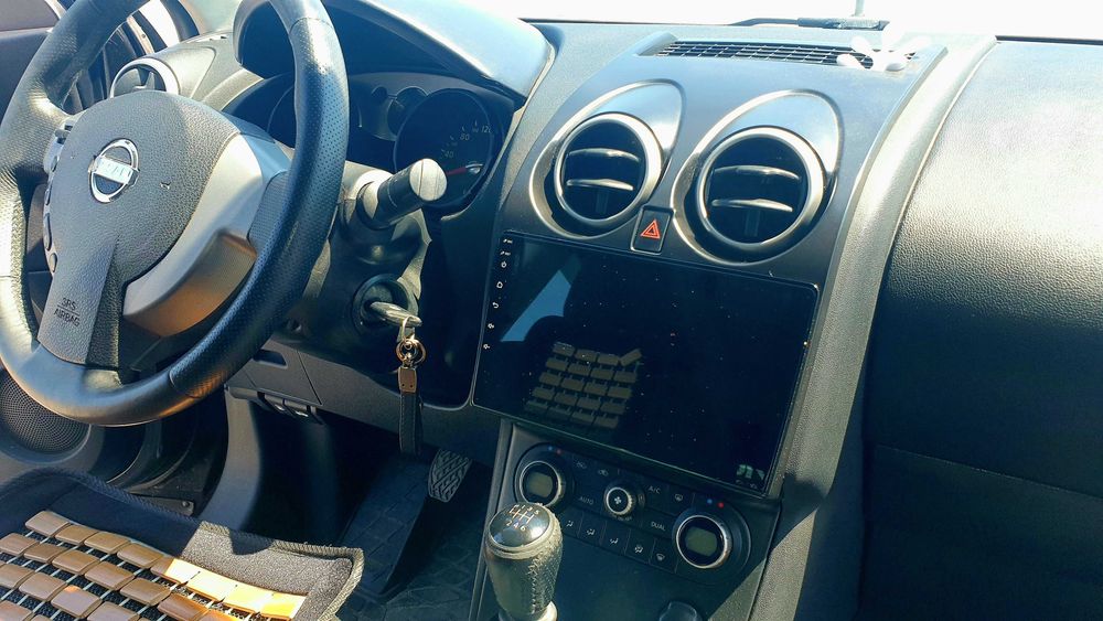 Автомобиль Nissan Qashqai