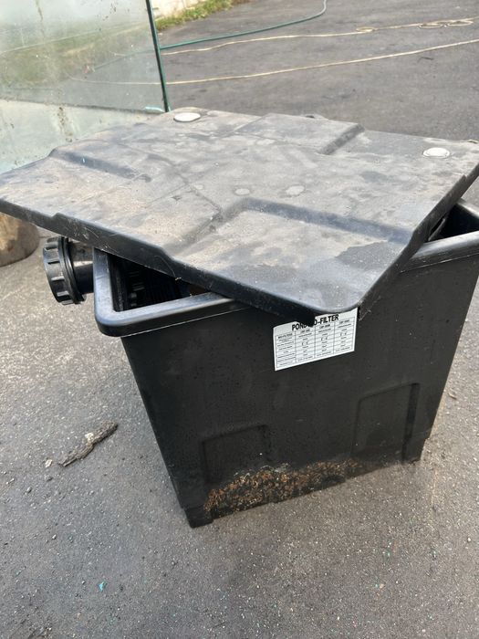 В наявності акваріуми 6 шт,біо фільтр 2 шт,емність