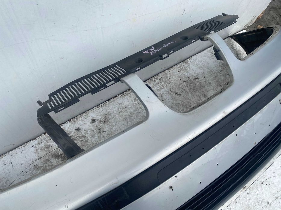 Seat Alhambra Zderzak Przedni Przód Srebrny Kod lakieru: LA7W