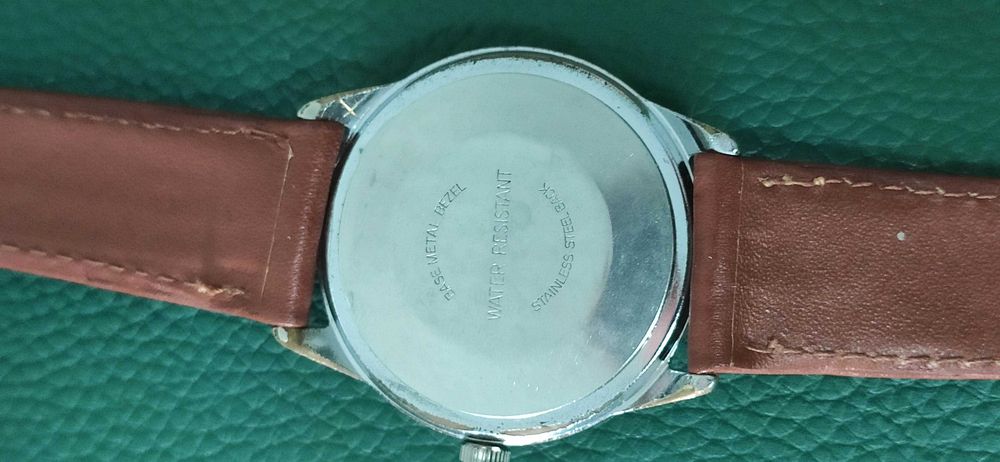 Relógio antigo TIMEX de corda manual (vendido)