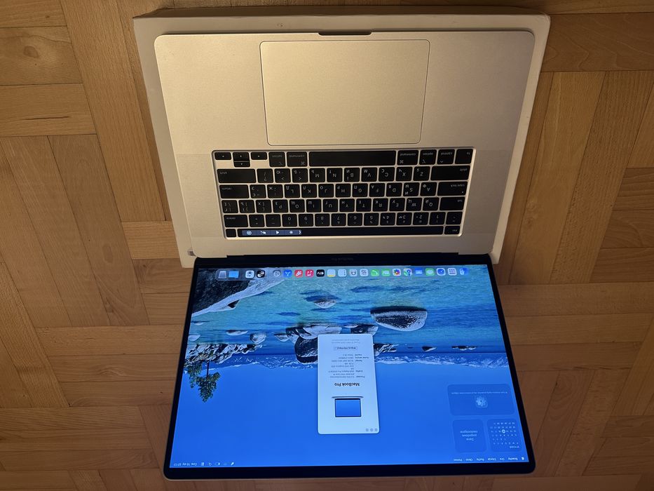 Macbook Pro 16" A2141 i9 16gb 512 SSD hub
