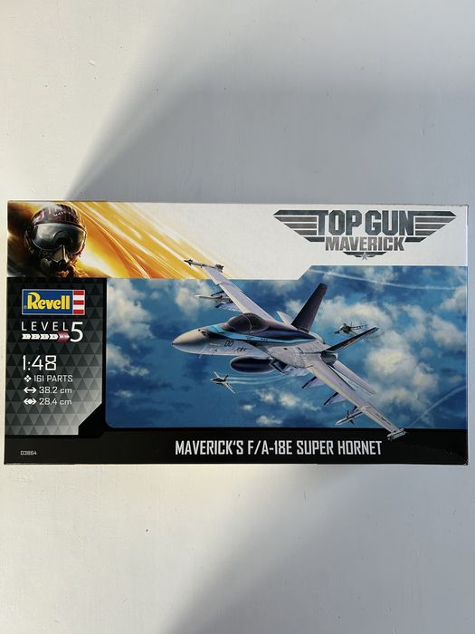 Samolot F/A-18E Super Hornet Top Gun Model Revell 03864