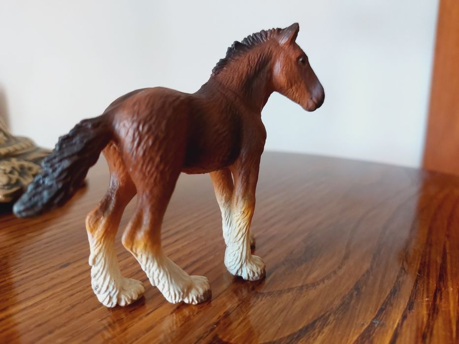 Źrebak shire schleich