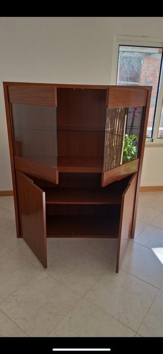 Conjunto de 3 móveis de sala — vitrine, móvel TV e estante