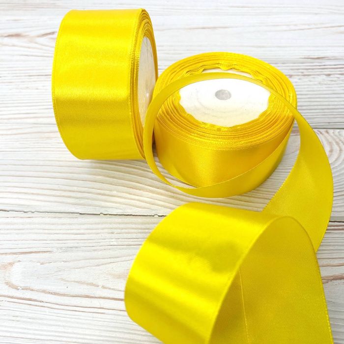 Атласна стрічка / 4 см