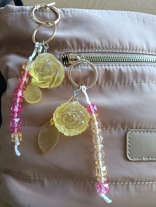 Bag charm artesanal FLOR duplo