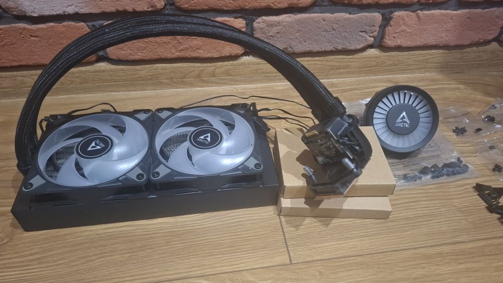 Chłodzenie wodne Arctic Liquid Freezer III 240 A-RGB Black