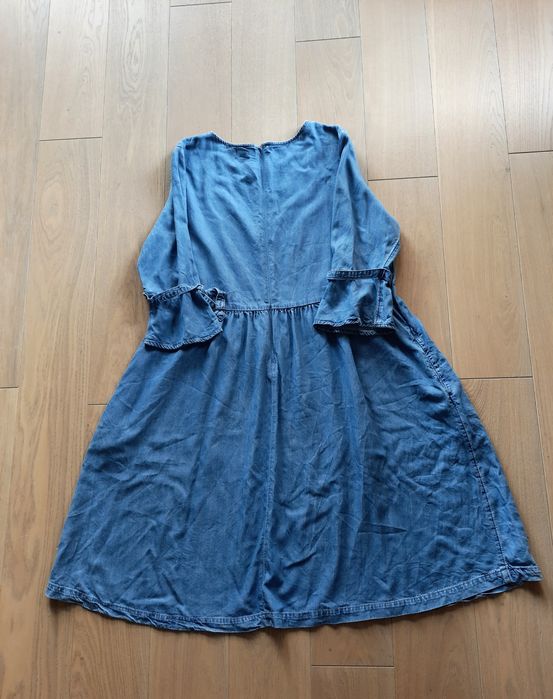 Fajna sukienka  z dżinsu