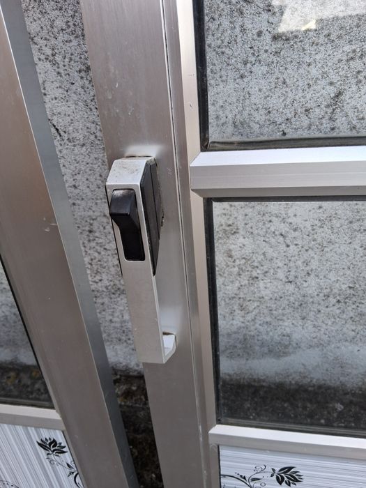 Vendo janela de aluminio