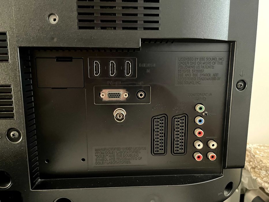 Televisão c/ comando 26" Sony KDL-26U4000