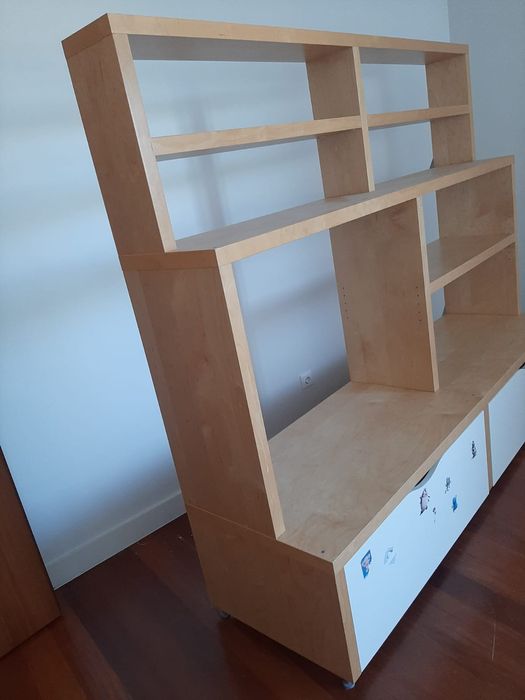 Móvel IKEA prateleiras e 2 gavetoes
