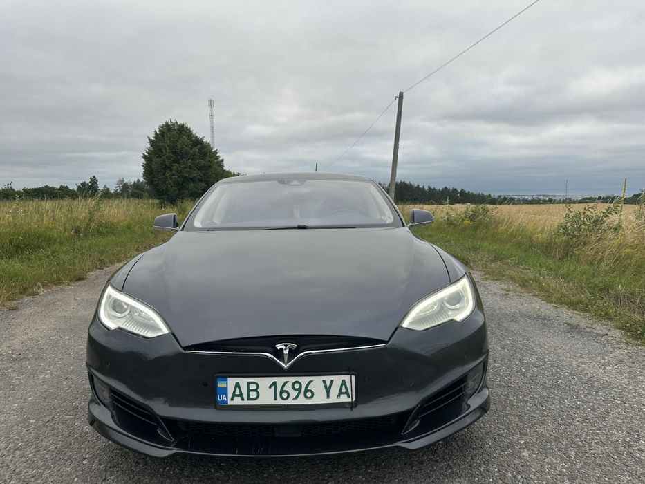 Продаж Tesla MS 75D 2015 рік