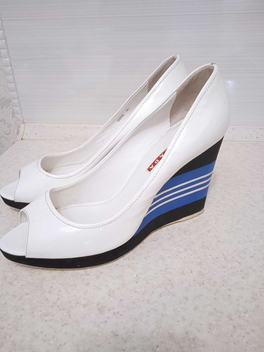 Туфлі Prada 39,5