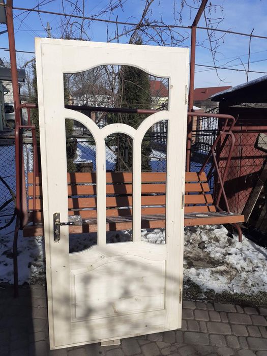 Дерев'яні двері на замовлення