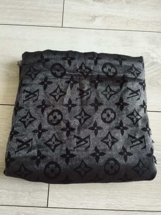 Палантин Louis Vuitton, платок Louis Vuitton
