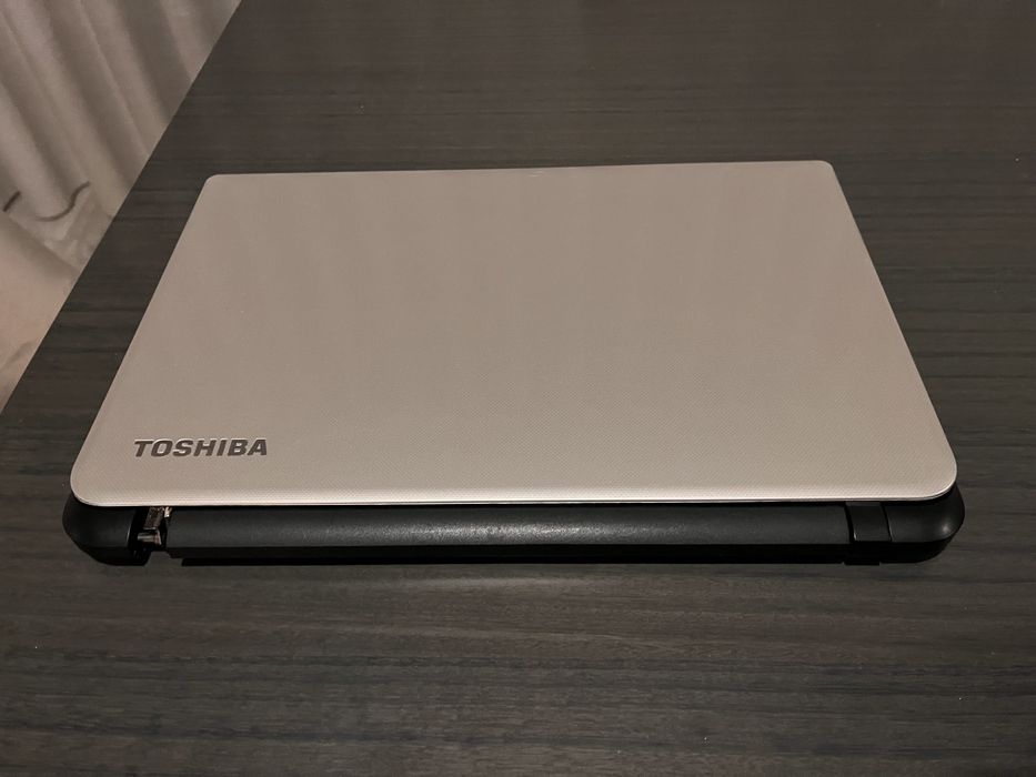 Toshiba Satellite L50D-B-10Q