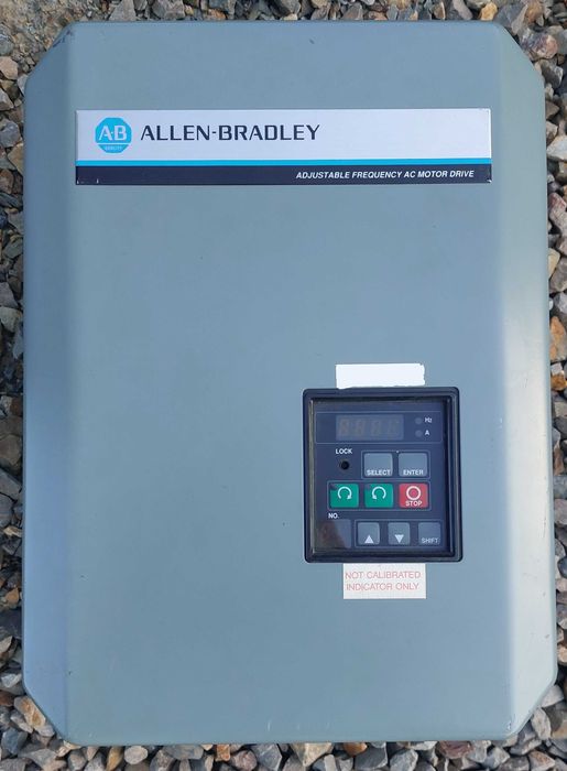 Falownik sterownik Allen Bradley 1333 3,7kW