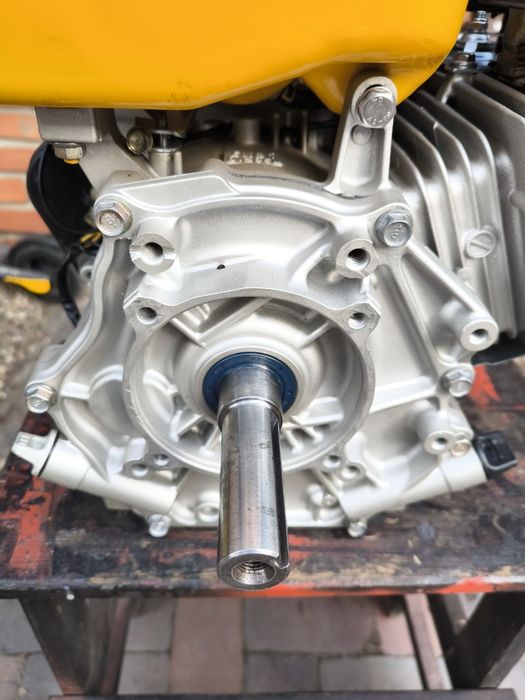 Subaru Robin EX27 9.0 Silnik zagęszczarki ubijarki pompa agregatu