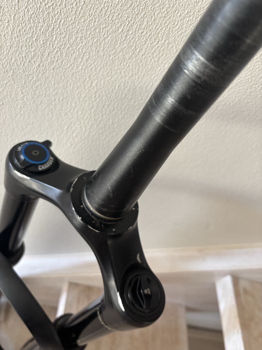 Sprzedam amortyzator rock shox