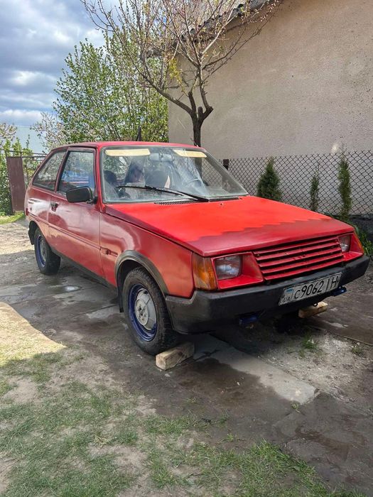 Автомобіль Заз Таврія
